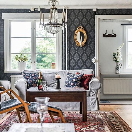 Stubbegarden - Unique Swedish Style With Fireplace Вадстена Екстериор снимка